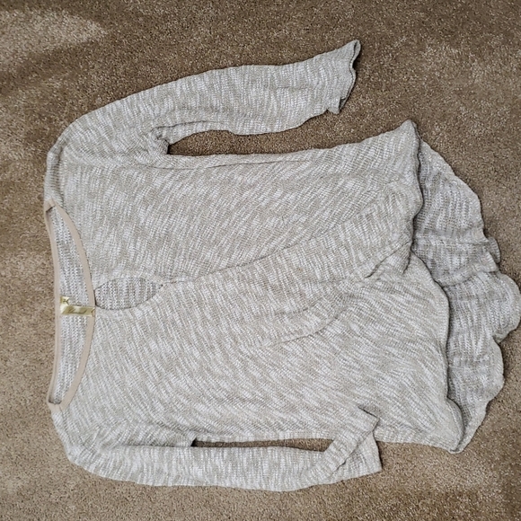 Cream gold top - Picture 2 of 3